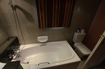 Norscot Manor Guest Lodge Sandton Bagian luar foto